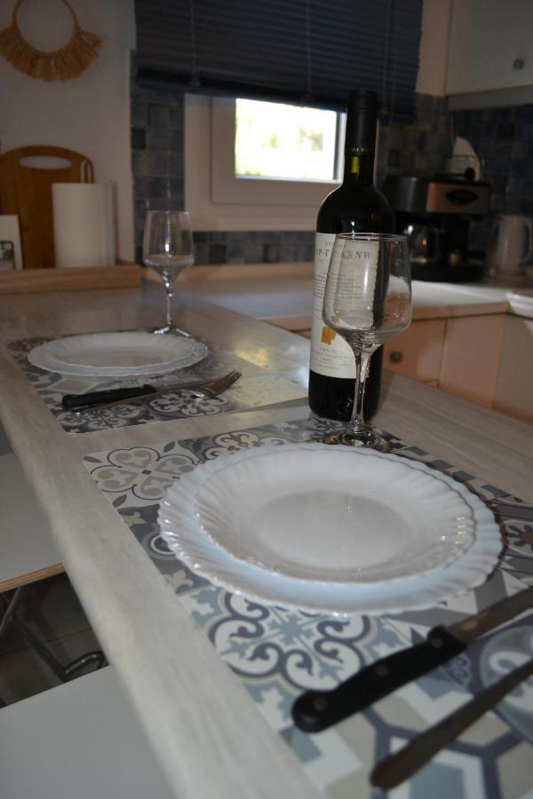 Evaliana Seaside Apartment PalaiónTsiflíkion المظهر الخارجي الصورة